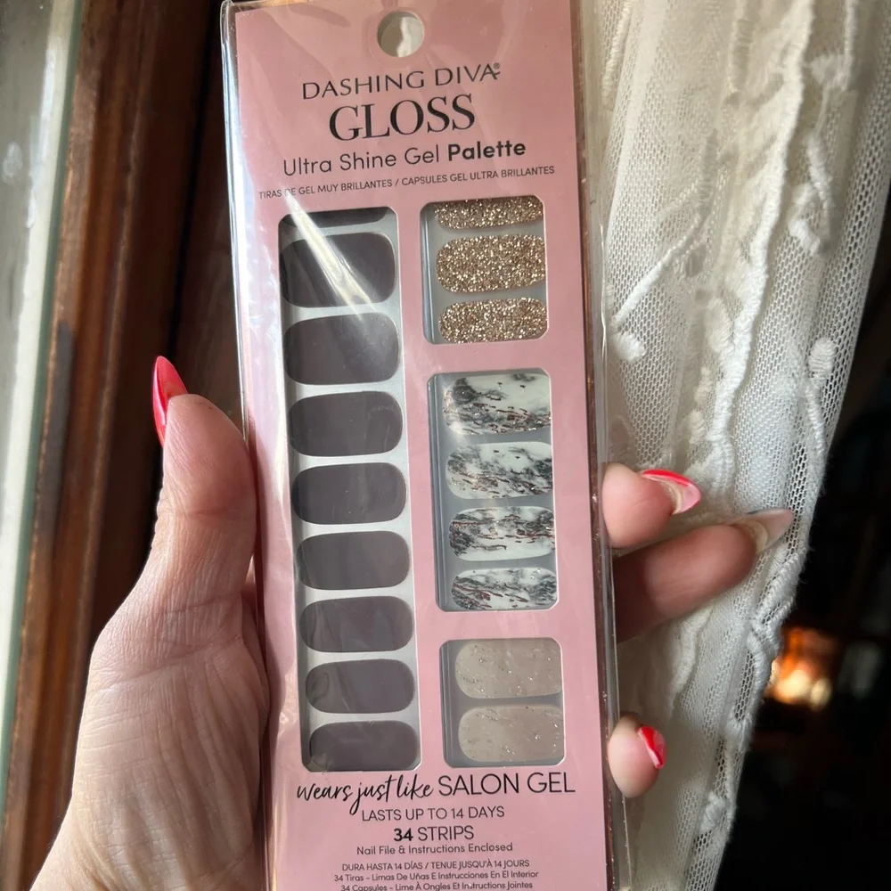 ❤️Dashing Diva Gloss gel palette❤️ - Picture 2 of 5